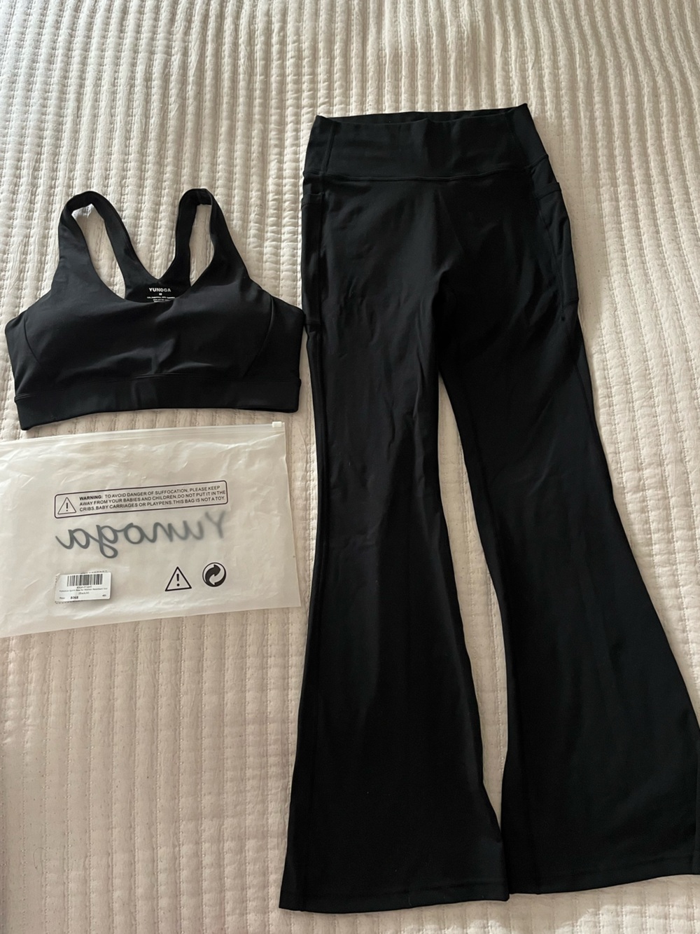 Women’s Black Flared Yoga Pants - Performance Stretch